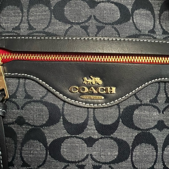 Coach Kleo Carryall Denim Signature Tote Bag - Picture 4 of 11